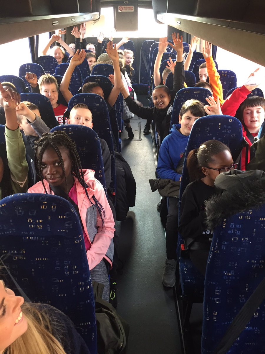 BalornockPS's tweet image. Bags packed, goodbyes said..... and we are off! Looking forward to a great week with a brilliant group! #balornockBV19 #fosteringindependence #readyfornewchallenges @BalornockPS @BlairvaddachOEC