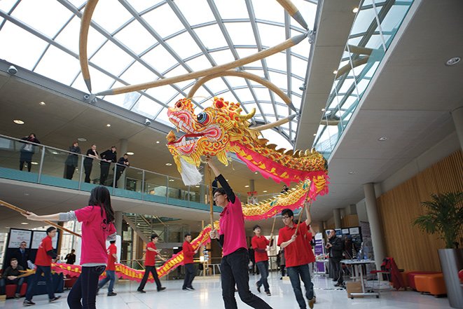 It's Global Week! We're so excited to have #ntuhum students representing China, Zimbabwe, Libya and many more at the cultural stalls this week 🤩🌍 Check out everything going on at your campus 👉 bit.ly/2IuwEt5 #ntuglobal