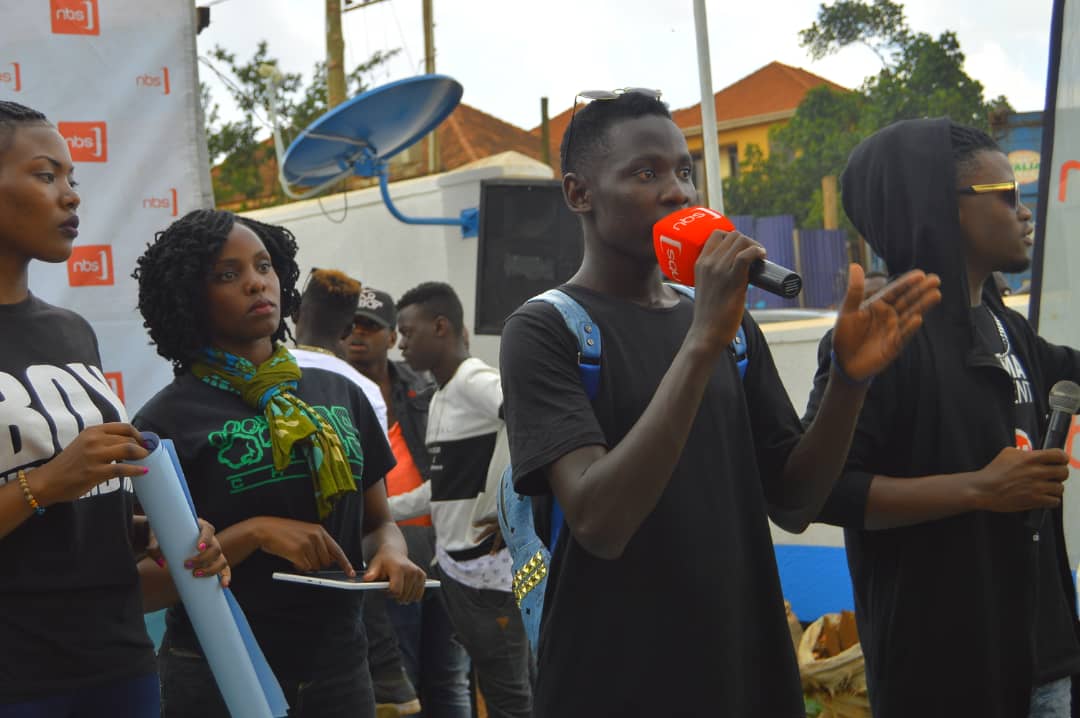 LuoboyOllo's tweet photo. From the #PEA19 class and also founders of @Activeyouthafr2
They talked to students about mental health
S/O to @reachahand
#OlloXperienceschooltour https://t.co/ku7eKHT5Ph