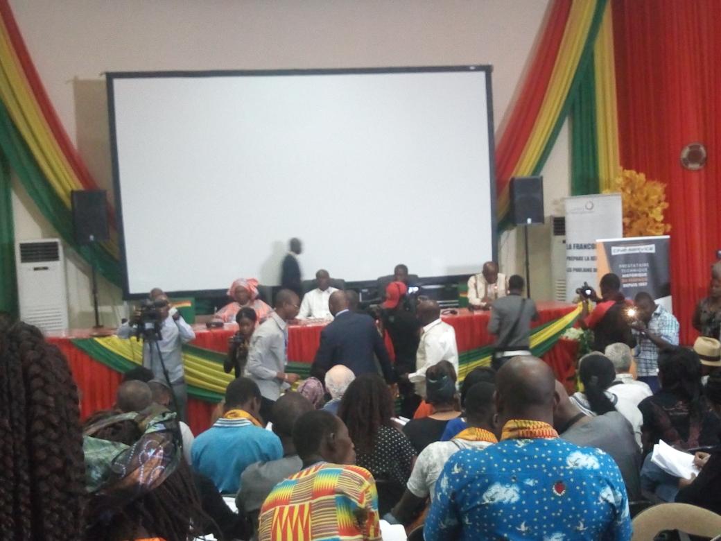 missyycool's tweet photo. En direct du CBC de Ouagadougou pour le colloque du cinquantenaire du FESPACO. https://t.co/HCUsvv8cd8