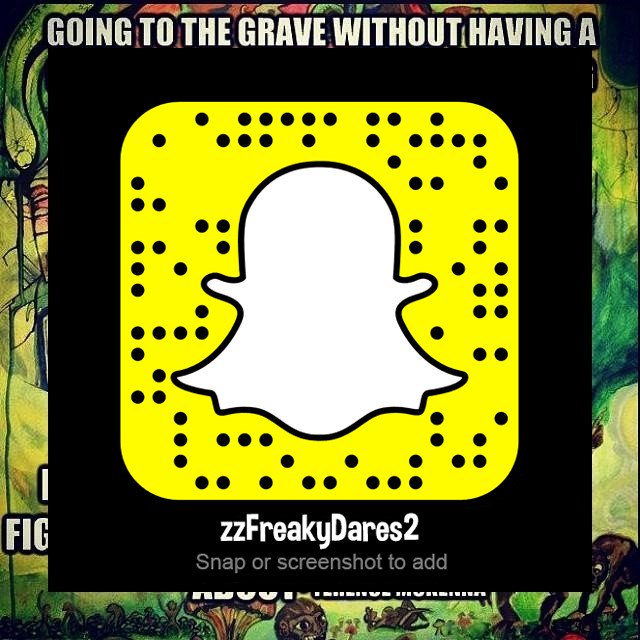 ScriberLillie's tweet photo. @perfectrose2011 oh hey there :) wanna talk over snapchat? Add me: zzFreakyDares2 https://t.co/MsO4VWg98b