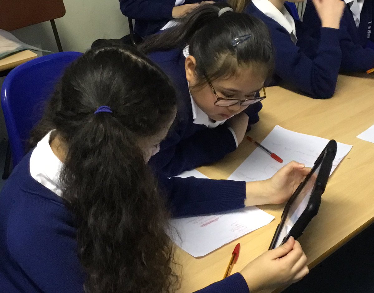 UrsulineYear5's tweet photo. #UrsulineYear5 iMovie workshop. Creating space movie trailers #UrsulineComputing https://t.co/8fOCBcmpmT