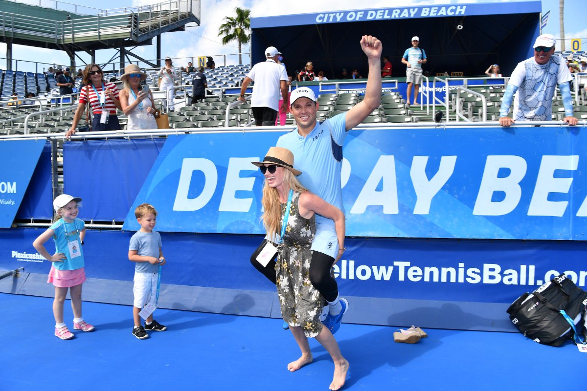 Who needs a new hip when you have your own personal chauffeur?? 🤣

Michelle Bryan is our #MondayMotivation 👏