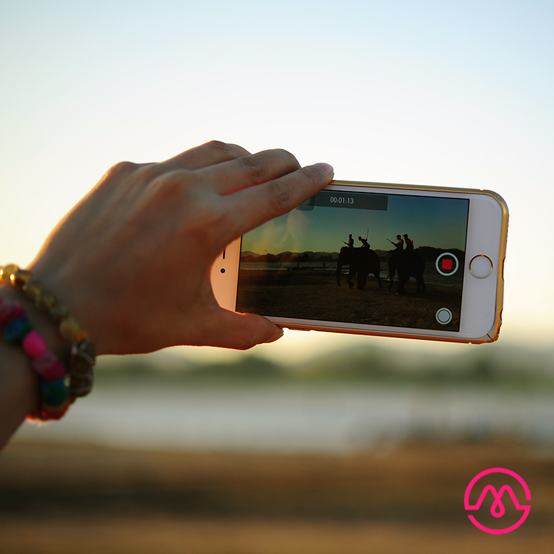 SUPER-blog! ✎Consumenten zouden klaar zijn met oppervlakkige social posts en meer kwalitatieve long-form content willen. Target jij de juiste doelgroep met jouw short of long-form content en ben je top-of-mind? Lees onze nieuwste blog met effectieve tips! ow.ly/RVpC30nP1zj