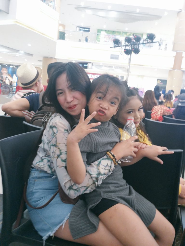 _4eronn's tweet photo. Appreciate you so much for supporting ytel's fashion show kahit na taga Parañaque ka pa still you gave time for them and for her. I know past is not really good to me pero kung ikaw naman yung Ngayon sobrang maraming salamat panginoon. 😊 https://t.co/Qcak7VqTAG