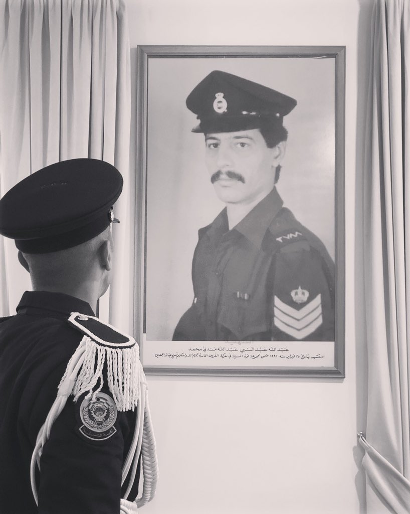 FK_Mandanii's tweet photo. عمي الشهيد ..
ستظل خالدًا
سنسرد حياتك
وبطولاتك.
سنحكي لأولادنا دائمًا
كيف ذهبت.. لنبقى
وكيف عشقت تراب هذا الوطن ..
•
ذكرى استشهاد عمي الشهيد: عبدالله مندني (مجموعة المسيلة/بيت القرين). https://t.co/wwP0K9fUuh