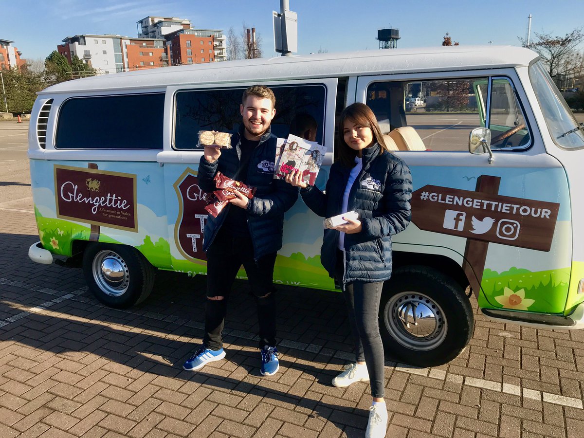 CapitalSWales's tweet photo. Yesss the @Glengettie_Tea tour is BACK! Keep an eye out for us all week, we could be visiting your workplace! We have tea (obvs) welsh cakes AND an epic @TheCelticManor prize up for grabs 😍☕️🏴󠁧󠁢󠁷󠁬󠁳󠁿 https://t.co/LFBaHgyFYk