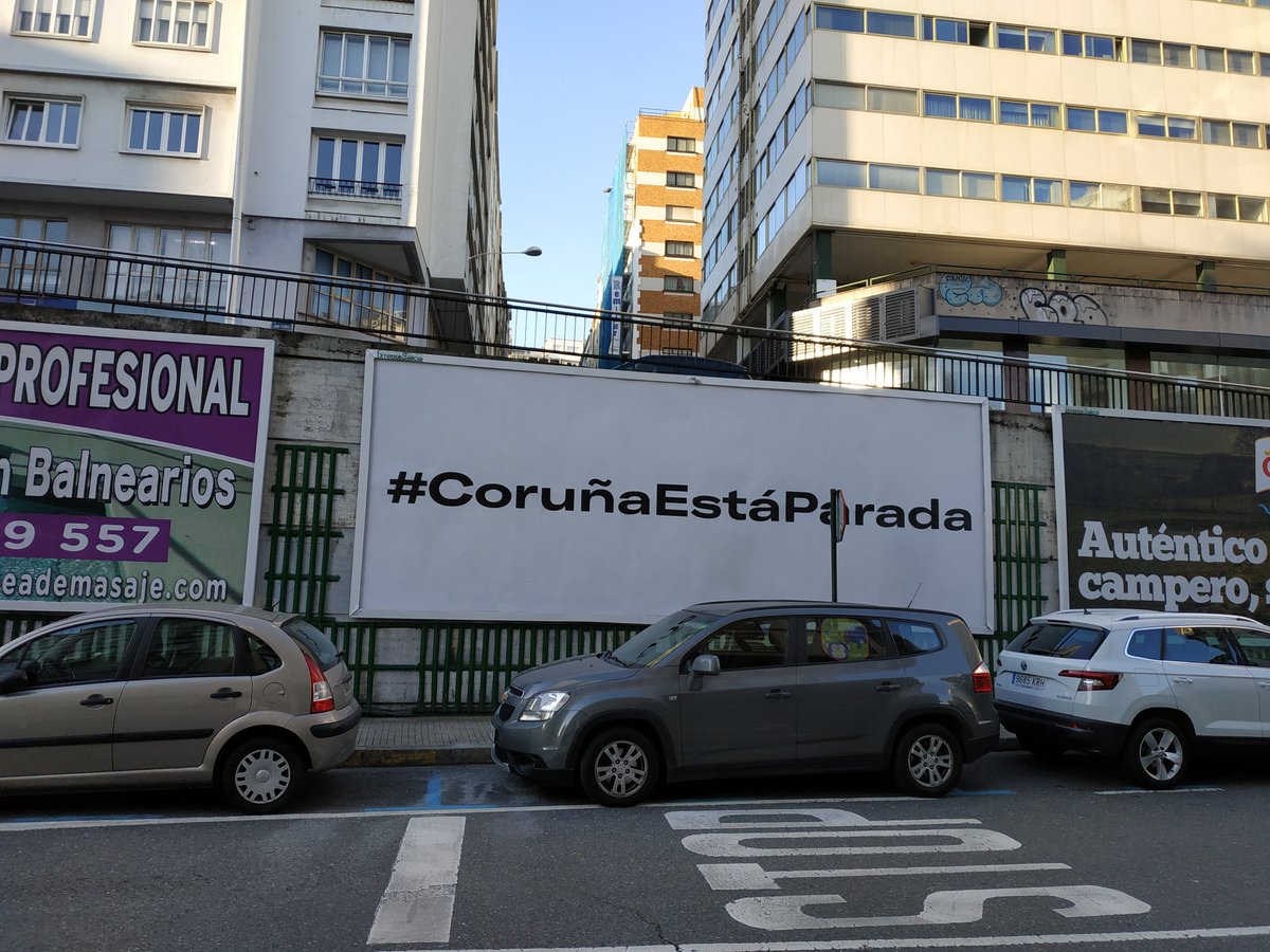#Coruña Un campaña sorprendente inunda la ciudad #CoruñaEstaParada #CoruñaAbandonada