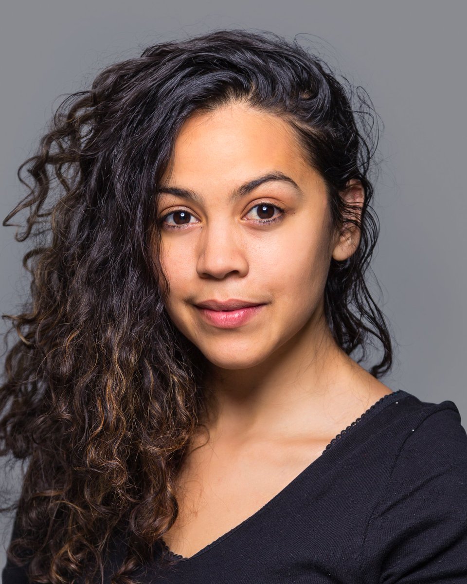 HEINEKENBevs's tweet photo. Competition finalist, Kelly-Eve Koopman is a creative whirlwind with web series’ and books behind her. We wish her luck as she moves through the mentorship phase to write her play!
#DistellNewVoices #DistellGroup #storytelling #newvoices https://t.co/oOyAA6fJC0