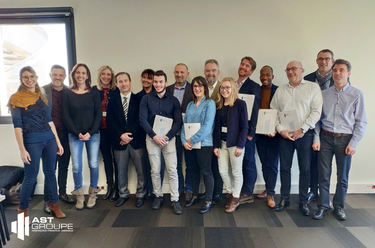 ASTGroupe's tweet image. 🎓 Nos 8 stagiaires de la formation sur-mesure de commercial en maisons individuelles ont intégré AST Groupe en CDI. Une formation en partenariat avec @pole_emploi, @AGEFOSPME et OPUS Formation. Nous leur souhaitons une bonne continuation !