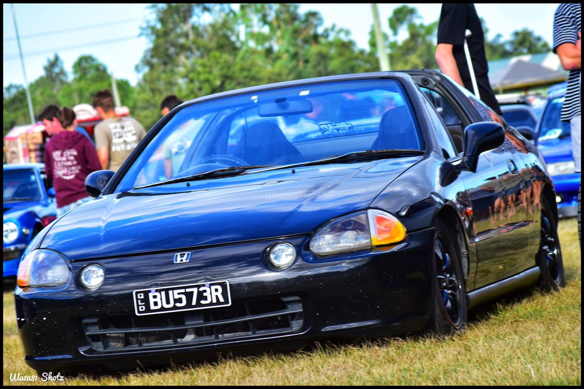 TorettoCafe's tweet photo. Nice pic from a meet over the weekend... @Codybwalker @chadlindberg @dom_dub @craiglieberman_42 @MeadowWalker @paulwalker @therock @mrodofficial @4chrislee @tyrese @reachoutww #carsandcoffee #sundaycruise #delsol #cafe #followme #follow #famous  #Drive4Paul #Honda #vtec #turbo https://t.co/nZubFcqW8l