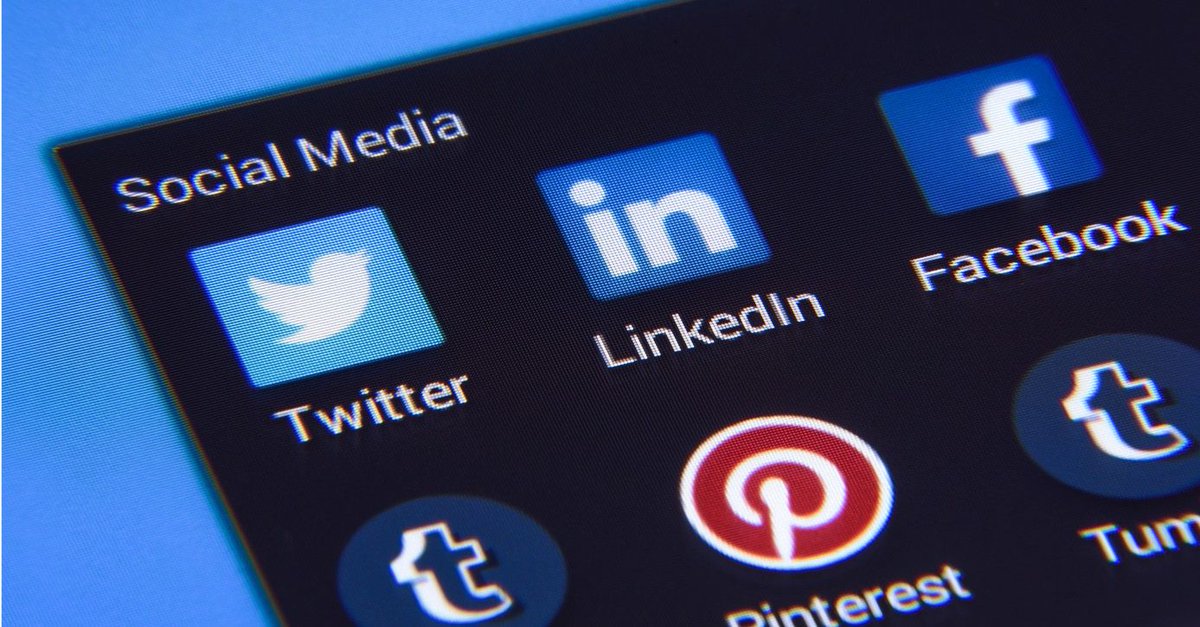 webwinkelrecht's tweet photo. De Duitse concurrentiewaakhond heeft een uniek besluit genomen naar aanleiding van haar Facebook-onderzoek. De waakhond heeft #Facebook vergaande beperkingen opgelegd bij het verzamelen van #gegevens van gebruikers. Lees verder in onze blog van vandaag: https://t.co/Eent8srWU2 https://t.co/ibh9k2ZEFy