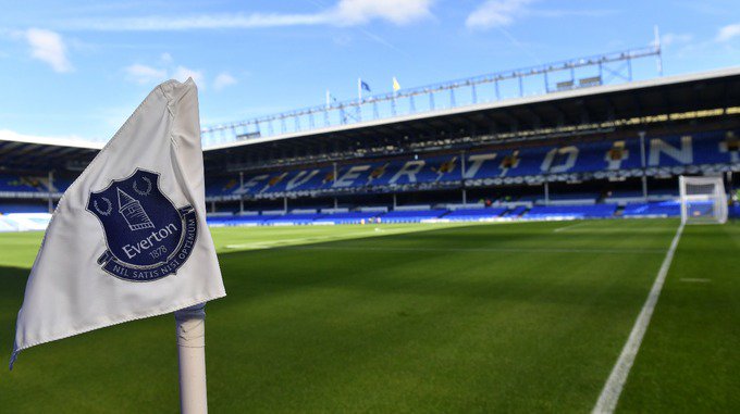 ViewMersey's tweet image. With our property only 6 miles away from #Anfield and #GoodisonPark, grab your scarfs and flags and come and stay in our beautiful apartment bit.ly/2NyYnYJ #Liverpool #LFC #Everton #EFC