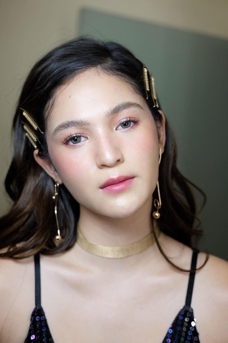 barbieeimperial's tweet photo. 안녕 사랑해 ✌🏻❤️ https://t.co/Y8RJfLX0kw