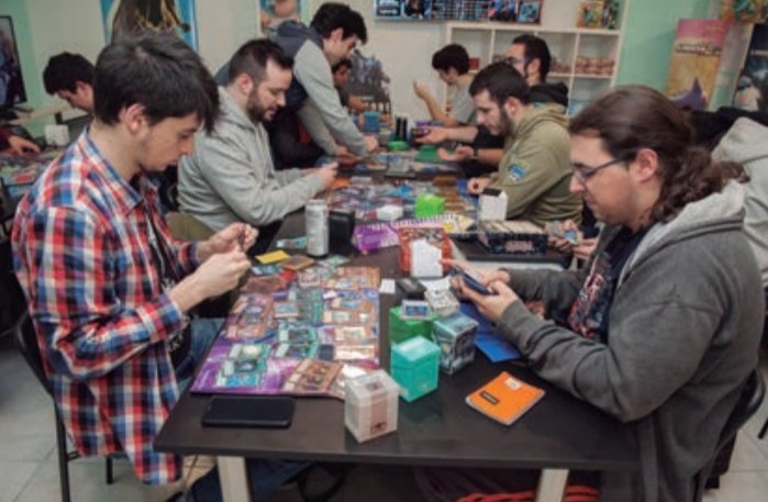 cant_economica's tweet photo. DISTRITO ZERO: El paraíso de los amantes de los juegos de mesa y rol. 

El negocio de Jorge Rubalcaba ofrece juegos de mesa, cómics y un lugar donde jugar de forma gratuita.

#NuevosEmprendedores #DistritoZero #JorgeRubalcaba #JuegosDeMesa #Rol #Cómics #Santander https://t.co/oSM0zprhsZ
