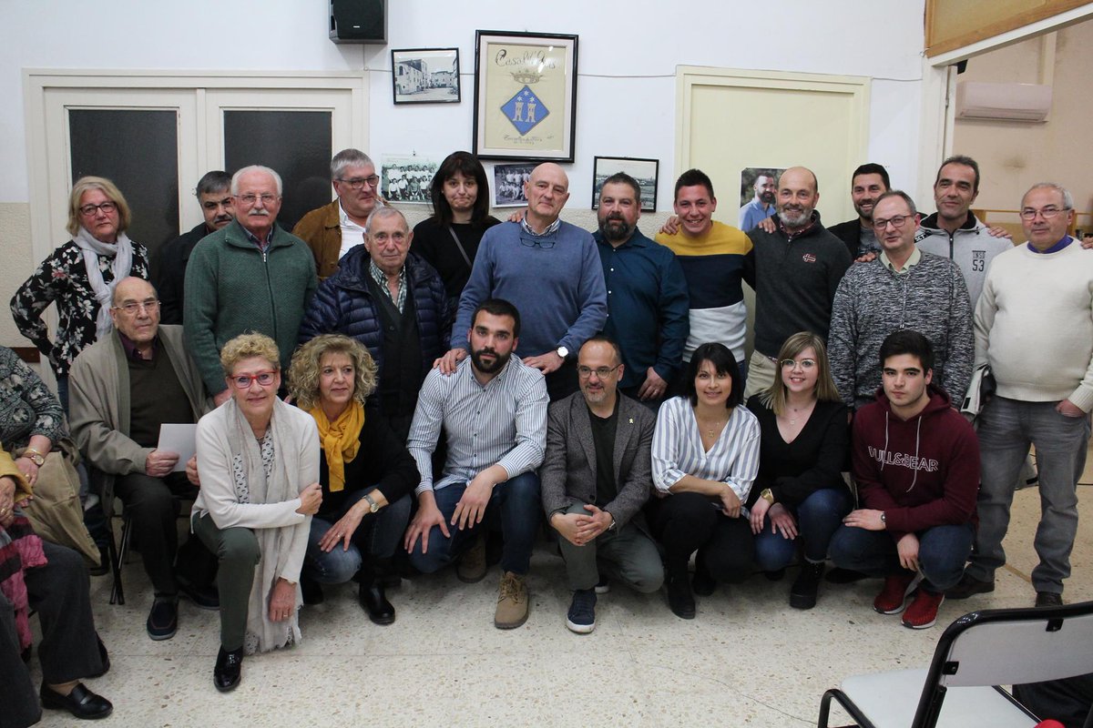 juntsxtorrelles's tweet photo. Presentació de la candidatura @svallesd aquest dissabte al Casal d'Avis #torrellesdefoix #penedes https://t.co/oaMikKXwtJ