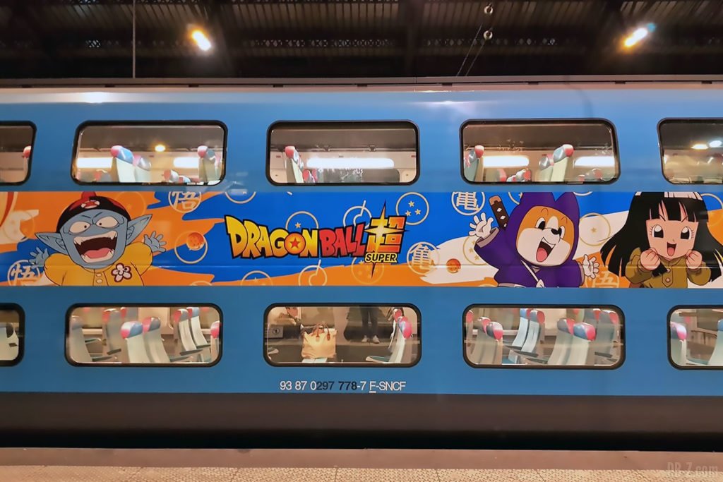 Travolution_fr's tweet photo. A l'occasion de la sortie du film Dragon Ball Super Broly, la SNCF a  déployé son premier train TGV OUIGO aux couleurs de Dragon Ball. Il sera en circulation pendant deux semaines #sogeek #DragonBallSuperBroly #dragonball #tourisme https://t.co/2nuaGTlUck