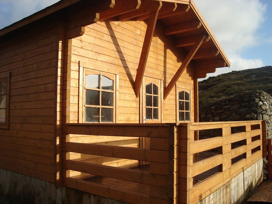 TheHolidayCots's tweet photo. Ardchiavaig Cabin enjoys a rural location just 100 yards above the #PortofUisken, one of the finest beaches on the #IsleofMull.

📍Isle of Mull
https://t.co/gjncc40Oo7

#VisitMull #DiscoverScotland #RuralScotland #ScotlandIsNow #Cabin https://t.co/HV6AuMpLGC