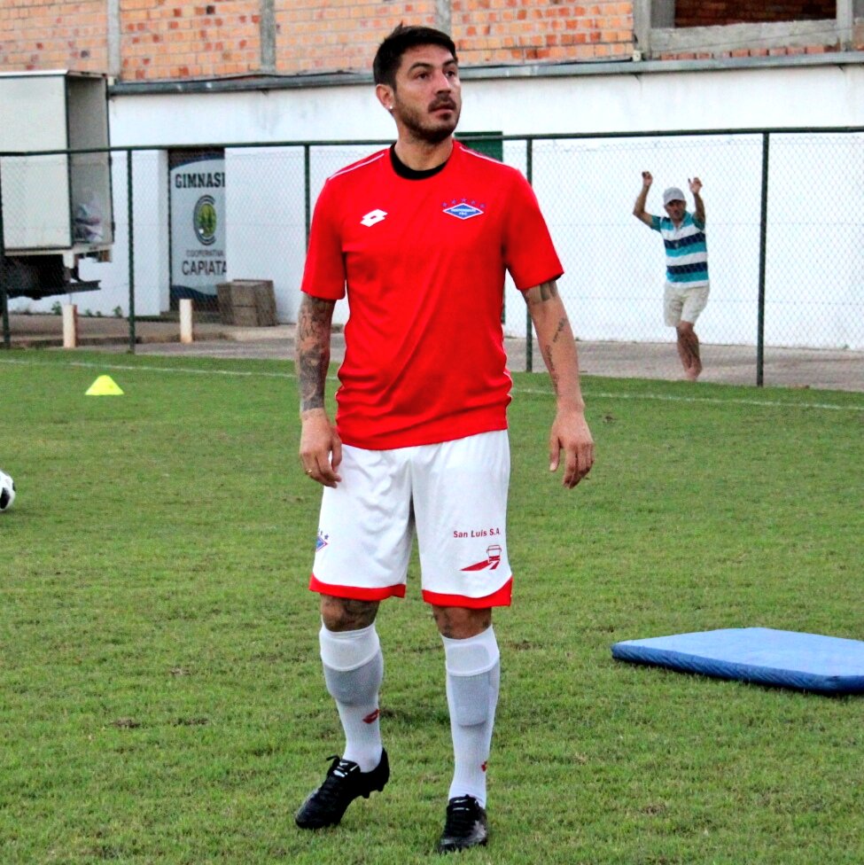 Indefbc1925's tweet photo. #Dia_7
Amistoso de preparación...
Estadio Erico Galeano
En la mañana del domingo el independiente fbc,  disputó otro amistoso...el rival de turno el Deportivo Capiatá...
D. Capiatá 4  Independiente fbc 4
#Vamos_que_Inde https://t.co/lSATBdT2mr