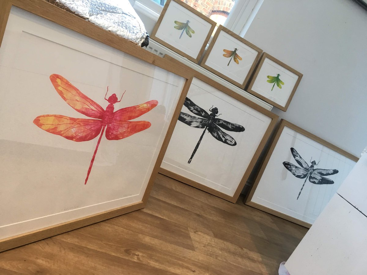 Framing like mad for <a href="/HepworthGallery/">The Hepworth Wakefield</a> print fair with <a href="/print_circle/">Printmakers Circle</a> 1 - 3 March 2019, 10am - 5pm £2 Entry / Free to Members and Under 16s hepworthwakefield.org/whats-on/print…