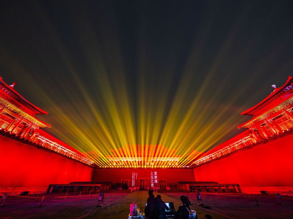 bj3btaxi's tweet photo. Forbidden City Light Show
.
.
#layovertour from #Beijing #PEKairport when flying to #Thailand, #Philippine, #Vietnam by #AirChina #budgettour WhatsApp +8618210845233 https://t.co/elNYThsukx