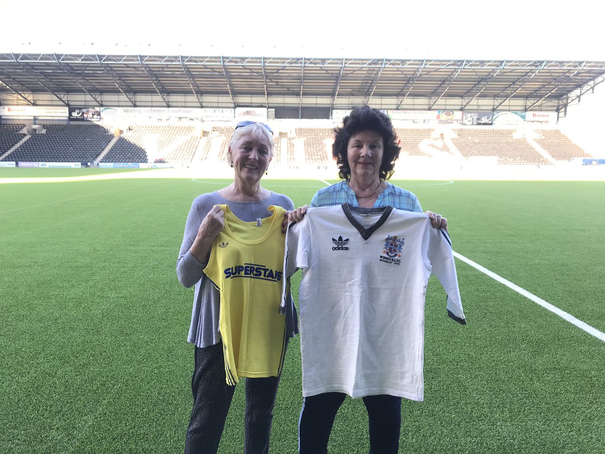 🙌🏻 Madeleine Warder called in this afternoon to donate Stuart Wright’s match-worn 1979 Challenge Cup final shirt, and his Superstars vest!

What an opportunity to own a piece of history!

👉🏻 viqi.co.uk

#SaveOurClub