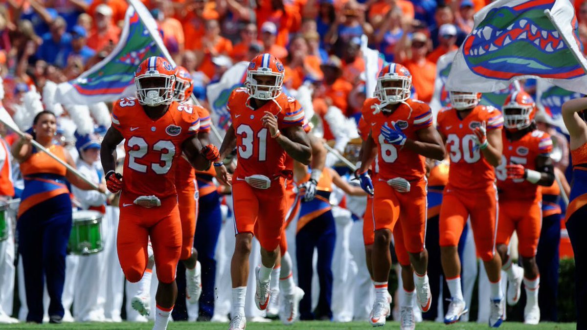 BearAlexander_'s tweet photo. Iβm Extremely Blessed Two Receive my 2nd offer from University of Florida π, And My First SEC Offer From One of my dream schools βοΈ@maka_difference @DavidBowenUF @MikeRoach247 @GatorsFBRecruit #GoGators #SwampSquadXIX https://t.co/6LH2nKPZ4G