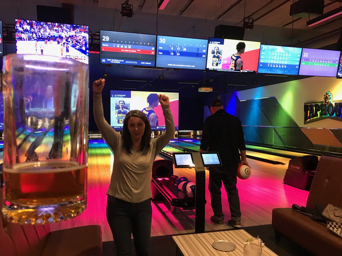 BESThq's tweet photo. We're still Rolling!  Filling quickly, secure your lanes today and register for our first "Biz Bowl" Thursday 2/28 @3pm @KingPinsBeav - Reg at https://t.co/odLPcLI2hS
 
@UnitusCCU @beaverton_dwtn @BESThq @BusinessOregon #Relationships #QBL https://t.co/Undfstf64h