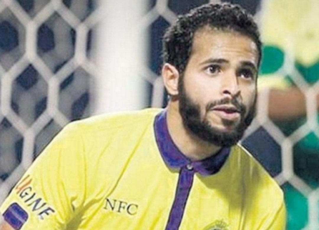 nn_Z3em's tweet photo. #احمد_الفريدي  :
ولد نجماً في الهلال 
ومرض مع الإتحاد 
ومات في النصر ..! https://t.co/5ReUN0Npsl