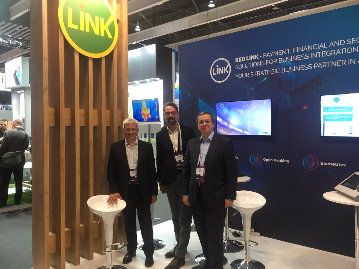 Fran_Estevan's tweet image. Visitando el espacio de nuestros Partners de @RedLinkAR en el #MWC19MP @Inn_Somnia