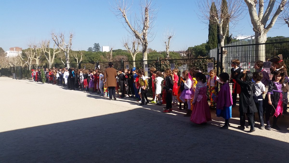 cscchamartin's tweet photo. Hoy hemos celebrado Carnaval con los alumnos de 2° de primaria, bailando, jugando y compartiendo un aperitivo. https://t.co/lgV95w7utW