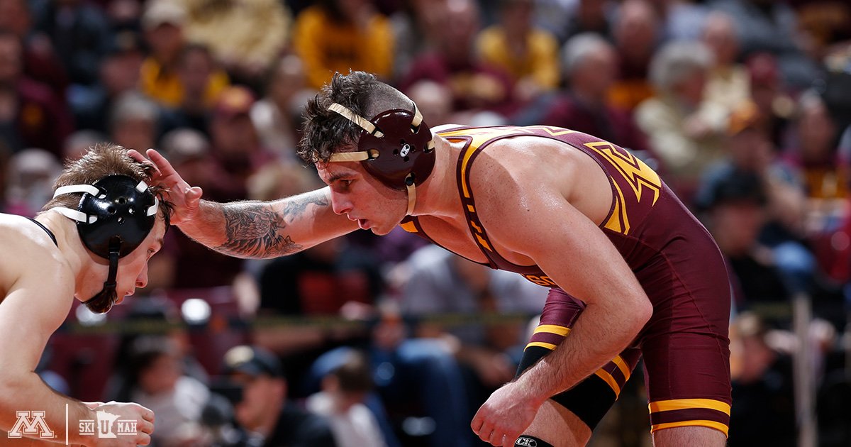 Since joining the #Gophers this past season, 125-pound Sean Russell has made an immediate impact with his persistent attacking style! 

Thank you for coming to Minnesota to finish out your career, we appreciate you Sean! 

📰: z.umn.edu/wrsen