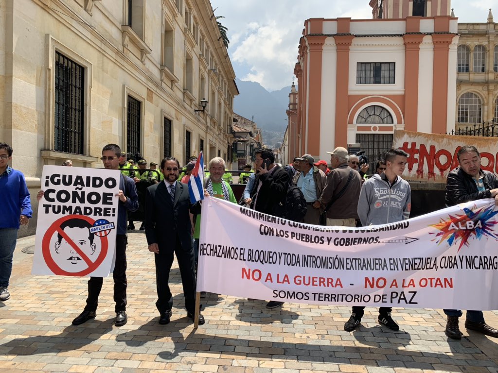 revolucion - Maduro: Si algo me pasa, ¡retomen el poder y hagan una revolución más radical! - Página 9 D0Q61ZyWsAcaEMi