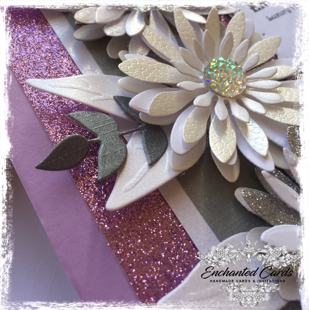 enchanted_cards's tweet photo. LUXURY HANDMADE BOXED CARDS #made2order #handmadecards &amp; #handmadeinvitations All #handcrafted by us #enchantedcards #cardmaker #cardmaking #handmadebyenchantedcards #madeinfrance All ready to have your own #personalised message added #cardmakersoftwitter #madewithlove 🌸🌸🌸🌸🌸 https://t.co/p7S0OfNCqf