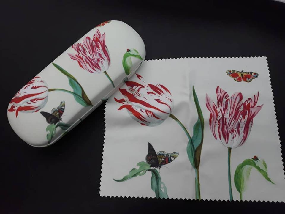 DouentzaGarden's tweet photo. A present for myself! From a work by 17th century artist Jacob Marrel
#tulip #glassescase #tulips #wallraff #Marrel #Cologne #tulipa https://t.co/EC4bIuUlvN