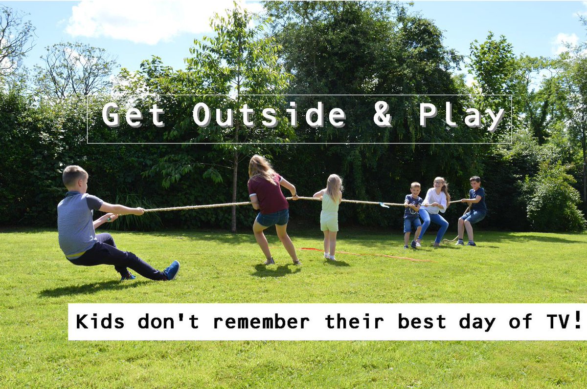 tradgardengames's tweet photo. Kids don't remember their best day watching TV! 📺 This year, get outside, play, make #happymemories with friends and family, and fill your #garden with lots of #laughter with Traditional Garden Games ❤️https://t.co/UrVzssH9yl https://t.co/wn353zHmV5
