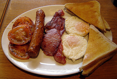 dutch_amber's tweet photo. My kind of #breakfast for today #MondayMorning https://t.co/POizGED3GT