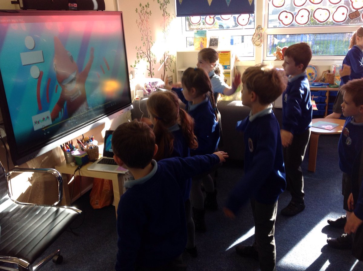 TarvinPrimary's tweet photo. A great start to our maths lesson with a division song today! #activemaths #potterclass #mathsisfun https://t.co/6xpdczGuMm
