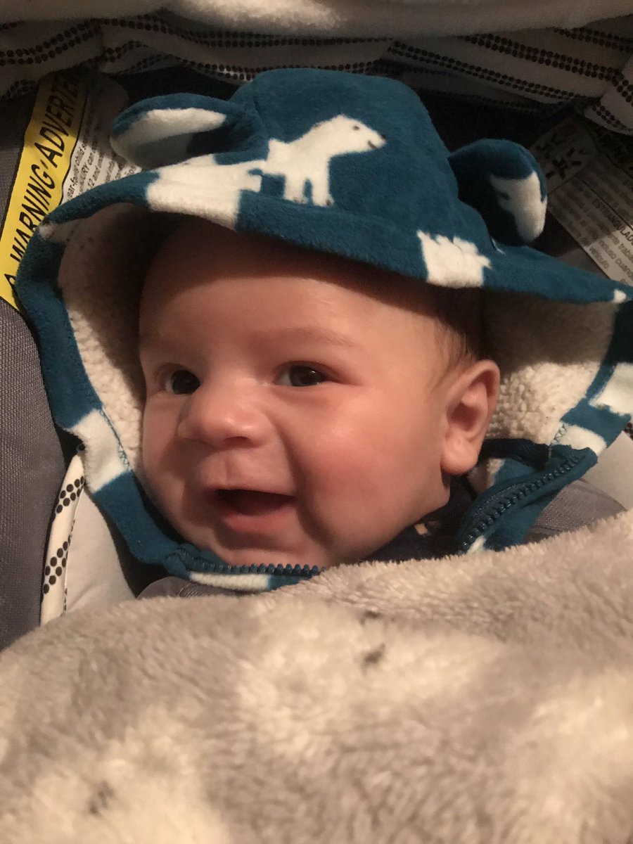 __Renaxo's tweet photo. Stop growing😭💙 https://t.co/0kbUdlmfDZ