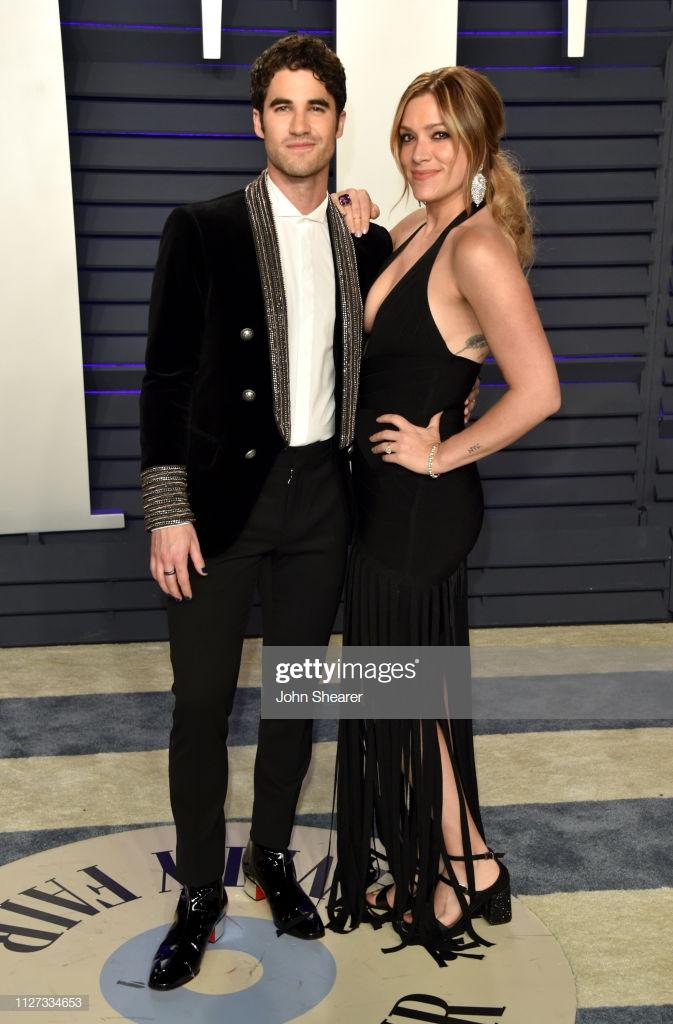 DarrenArmy's tweet photo. Darren Criss and Mia Swier attend the 2019 Vanity Fair Oscar Party hosted by Radhika Jones at Wallis Annenberg Center for the Performing Arts on February 24, 2019 in Beverly Hills, California. (Photos by John Shearer/Getty Images) https://t.co/DJfx61yfvz