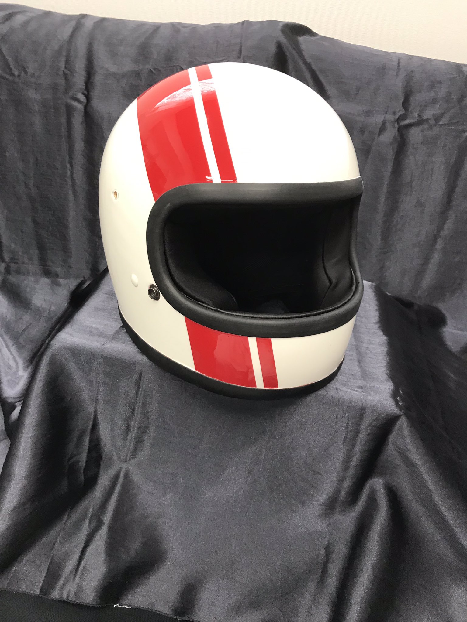 族ヘル　白赤　ナックルライン GT750 ヘルメット 族ヘル ナックルライン 白ベース シールド