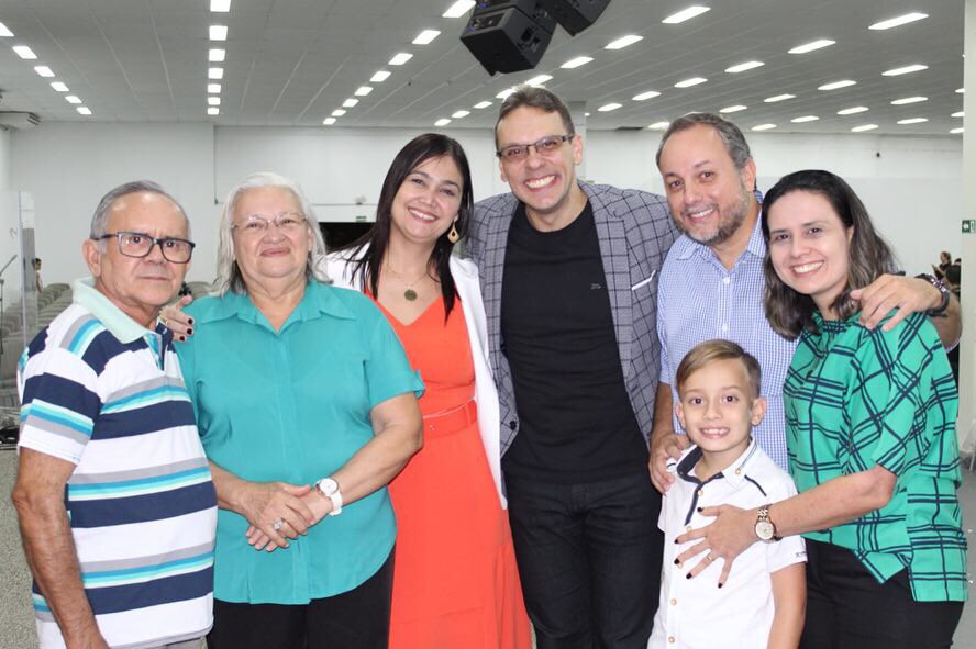 advecsaopaulo's tweet photo. Culto de Celebração e de Ações de Graças pela vida do nosso Pastor Alexandre Rangel (@pastor_rangel ) e da sua esposa e nossa irmã Ana Claudia que completam mais um ano de vida e 25 anos de Casamento!

#vitoriaemcristo
#cultodecelebracao
#cultodeaçõesdegraças 
#advecsp https://t.co/KpBzxbEGNJ