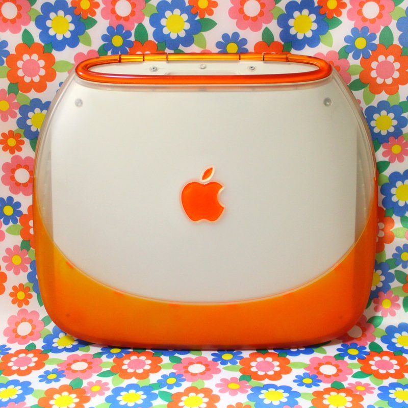 とっても可愛いApple iBook G3クラムシェル Here's the cutest Mac in Apple's history iBook G3 Clamshell