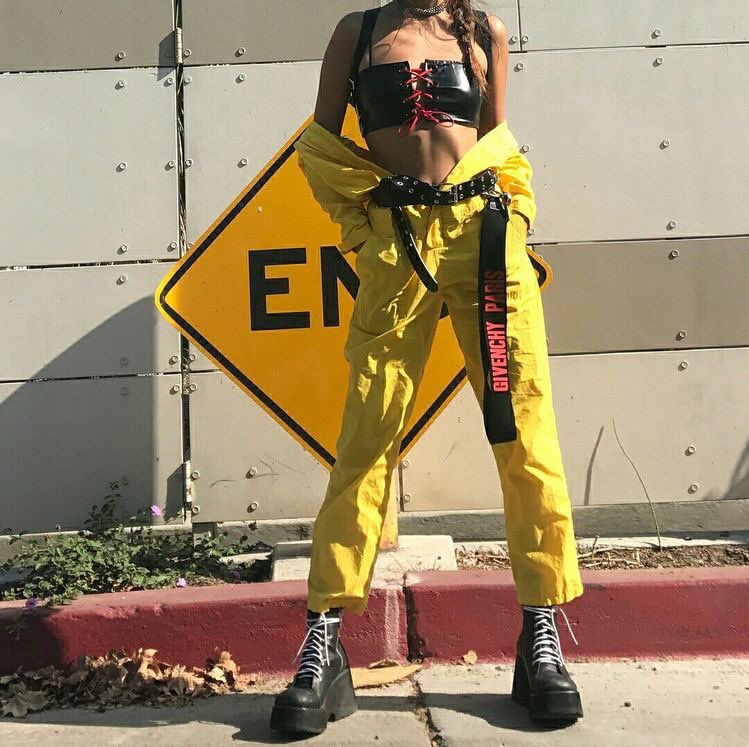 jestem tak ubrana a to pierwszy dzień w szkole huh zaczynamy