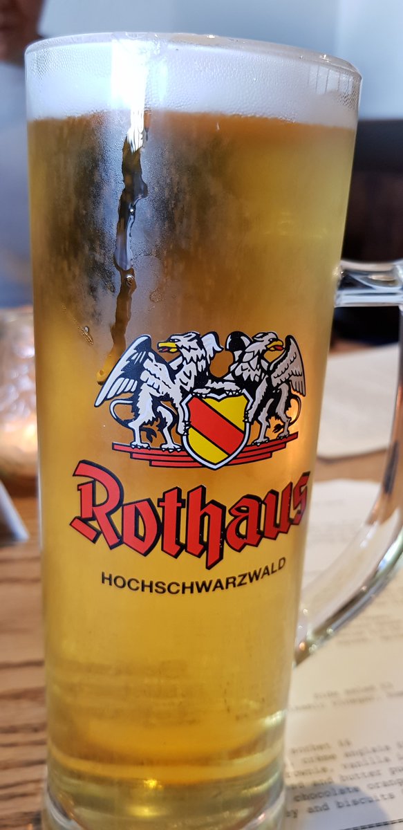 BishopsgateCopy's tweet photo. Lovely visit to @YpresCastleInn for #ScallopWeek in @ryesussex. They always have great beers on tap here including this splendid brew from @rothausbeer. Beer and fresh scallops...what's not to like?! https://t.co/Lr5RIVF2zv