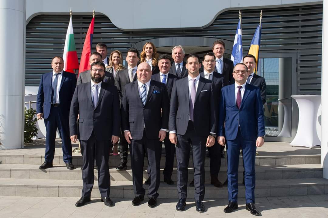 Bulgaria, Serbia, Greece and Romania worked out a memorandum for the preparation of a joint bid to host UEFA #EURO2028 and the FIFA #WorldCup2030
bfunion.bg/news/45840/0