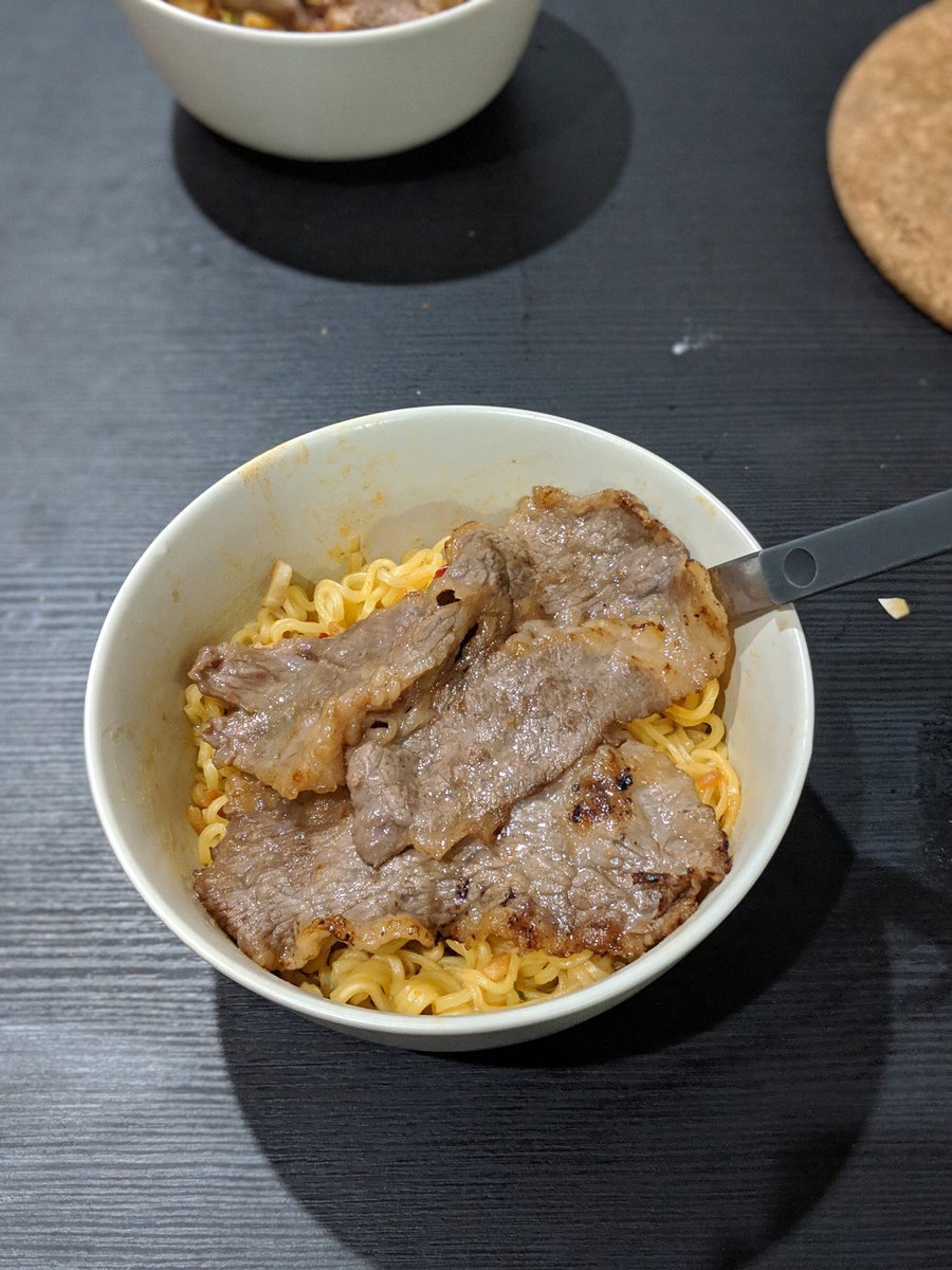 vngnc's tweet image. mi goreng ayam geprek + homemade marinated wagyu. all this cost less than 20k rupiah 👌👌👌