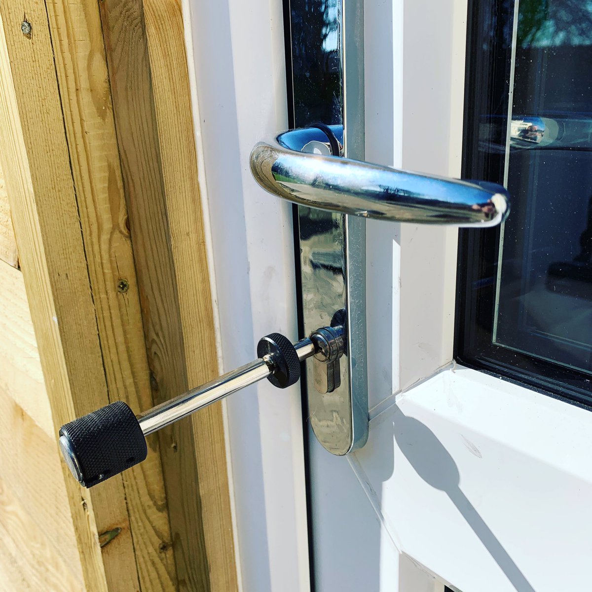 hamesandsons's tweet photo. Customer locked out in #whitstable due to key in the internal lock. Non destructive gain entry. #lockout #lockedout #gainentry #locksmith #locksmiths #emergencylocksmith #nondestructivegainentry #nondestructiveentry https://t.co/aRzc7mQ8Xn