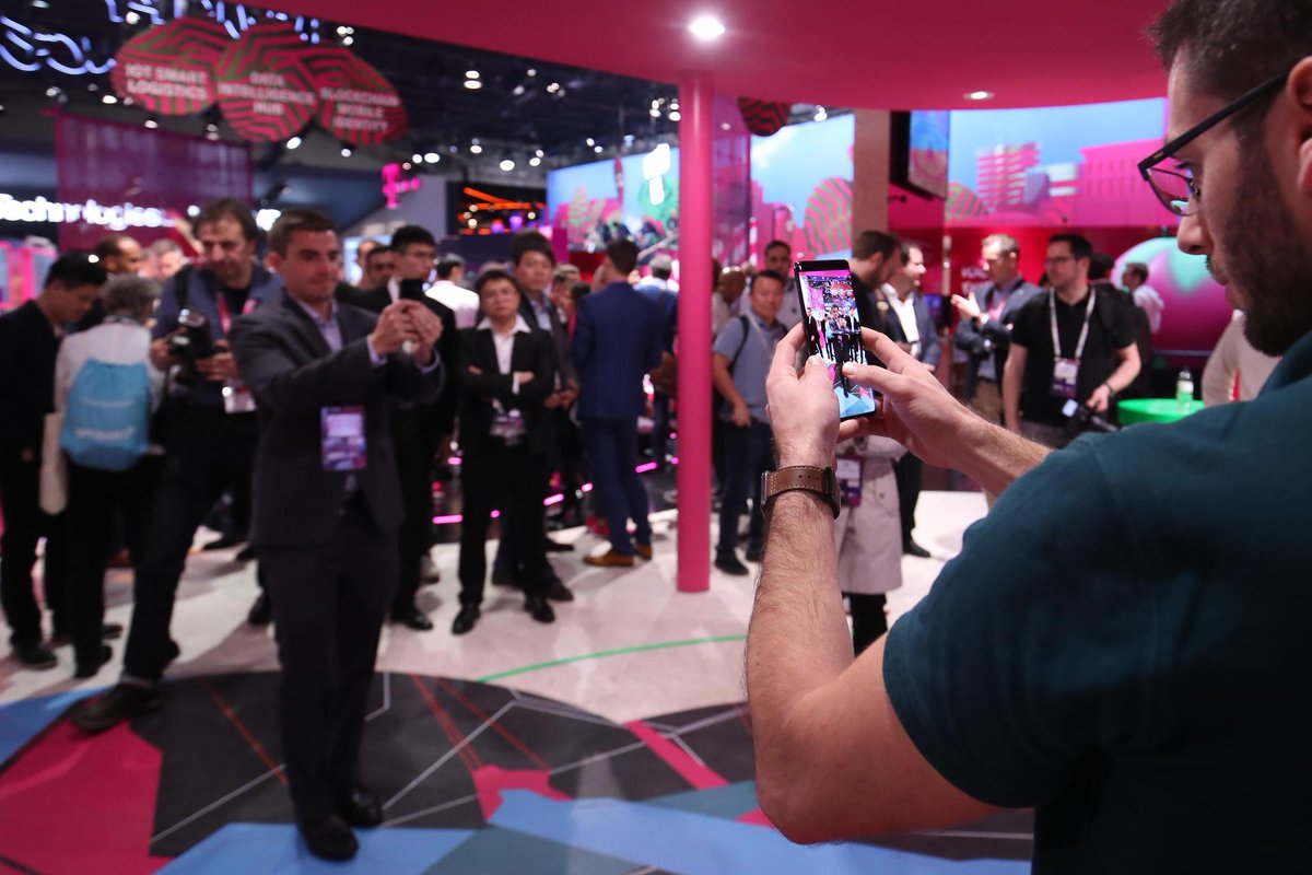 NianticSpatial's tweet photo. To bring you the world's first demo of mobile edge computing for #AR we have partnered with @Samsung, @Telekom_group and @mobiledex. #5G will elevate #multiplayerAR to a new level. #MWC19. https://t.co/75hGsCgDQR