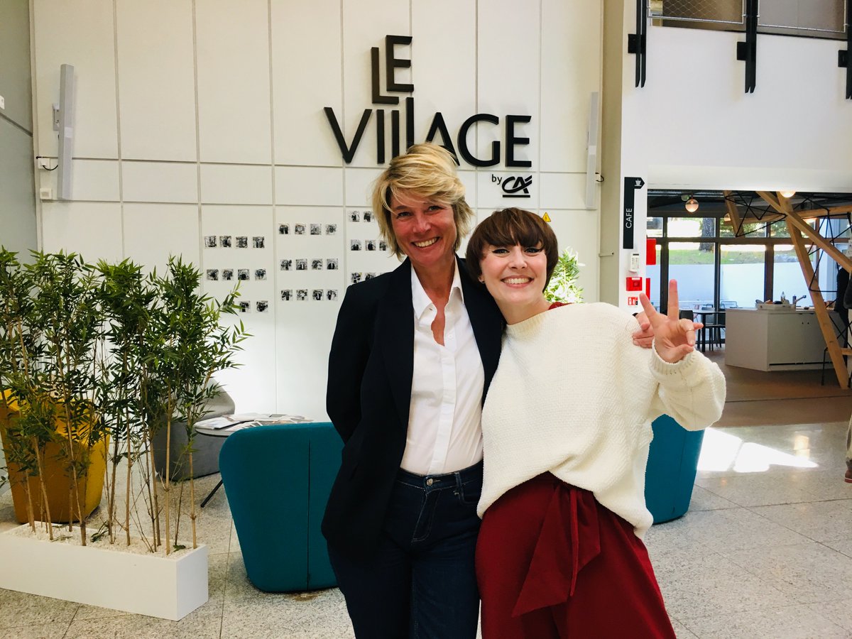 villageCASophia's tweet photo. Croisement de stars au Village 😀 Quand Candice Colin de @officineafr rencontre Julie Meunier de Les Franjynes cc @jmginet, ... parcours d'accélération pour l'une, accompagnement de Créazur pour l'autre... #innovation #entrepreneur https://t.co/hroNI7e88b